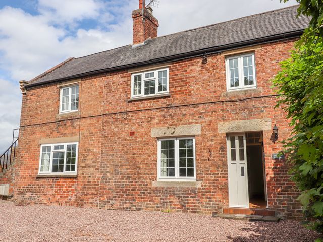 Well House Farm Flat 2 - 1012694 - photo 3