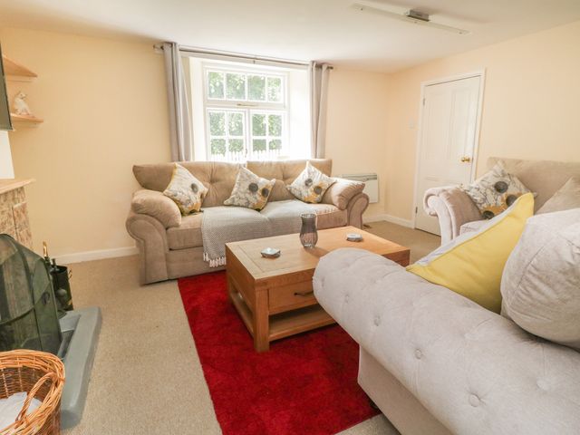 9 Copes Gardens - 1015463 - photo 4