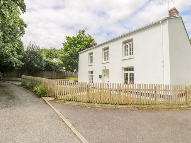 9 Copes Gardens - 1015463 - photo 2