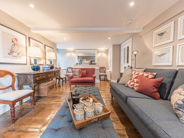 Prospect House - 1016150 - photo 4