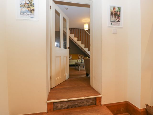 Woodlands Cottage - 1017646 - photo 3
