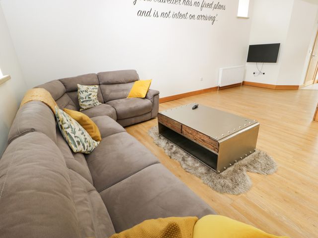 Upper House Barn (Saddleworth) - 1018433 - photo 5