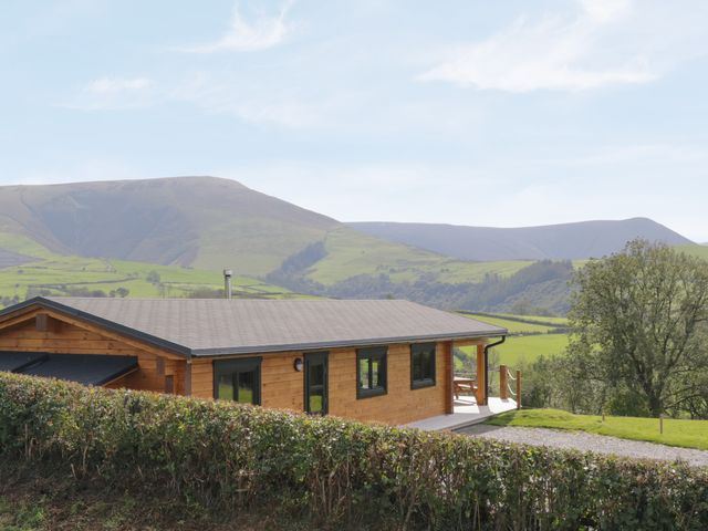 Bryn Eiddon Log Cabin - 1018963 - photo 2