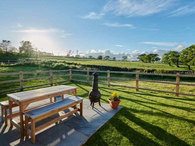Whernside Lodge - 1020920 - photo 2