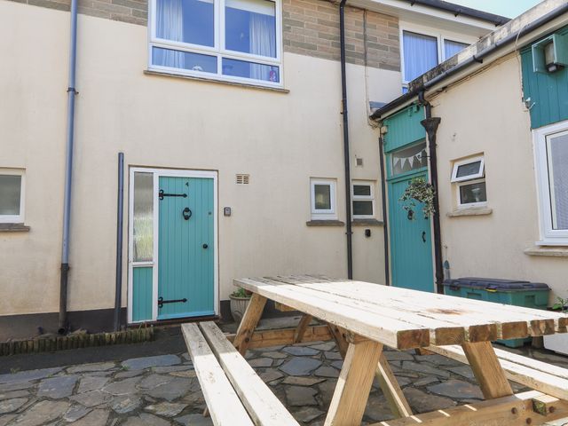 4 Thornlea Mews - 1021183 - photo 3