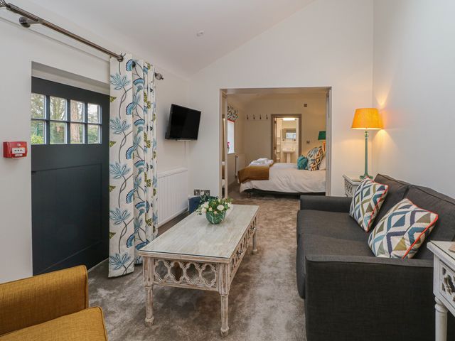 Lakeside Cottage - 1021414 - photo 2