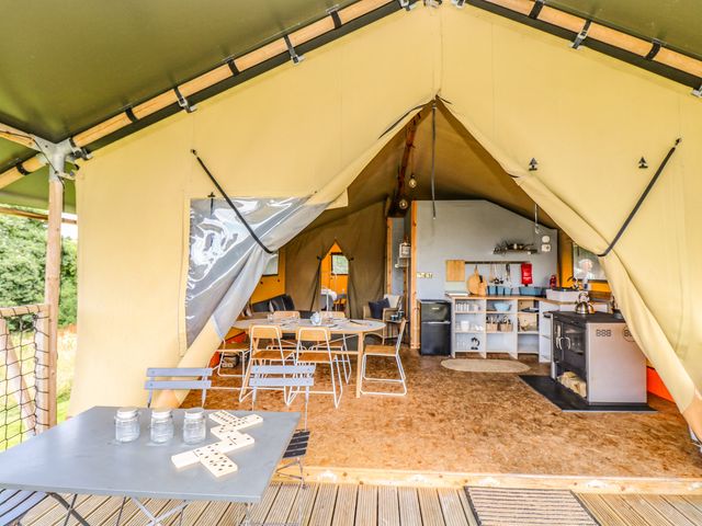 Honey @ Stars & Embers Glamping - 1026534 - photo 4