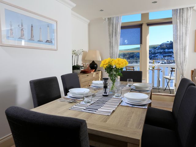 2 Embankment House - 1027104 - photo 5