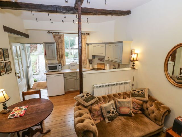 Longlands Milkmaid's Parlour - 10306 - photo 4