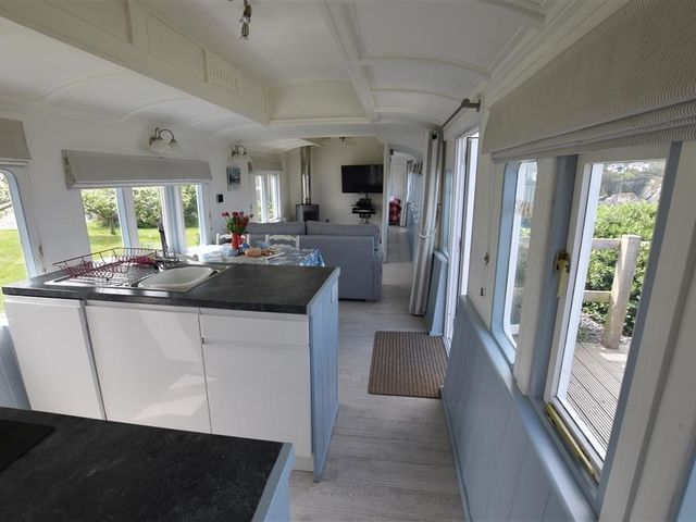 Clifftop Carriage - 1035508 - photo 2
