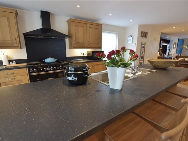 Gwelfor, Newport - 1035753 - photo 3