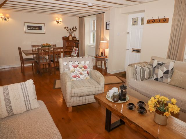 1 Cheriton Row - 1036422 - photo 3