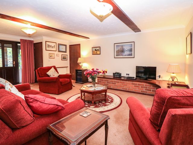 Walnut Tree Cottage - 1038311 - photo 5