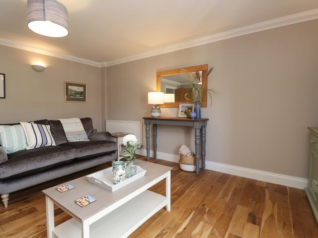 4 Fishermans Wharf - 1038316 - photo 5