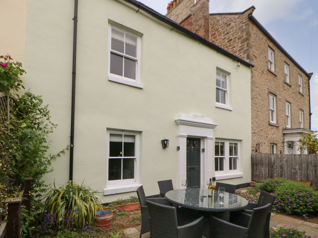 Hutchinson House - 1038592 - photo 2