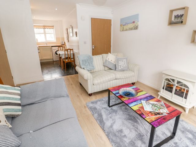 10 The Orchard - 1038685 - photo 5