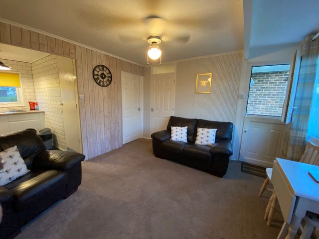 246 California Road - 1038734 - photo 5