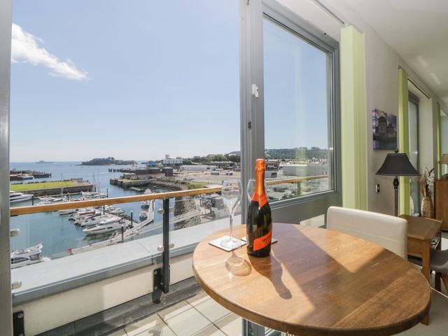 The Penthouse, Phoenix Quay - 1038833 - photo 2