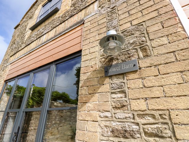 Tower Barn Cottage - 1039901 - photo 3