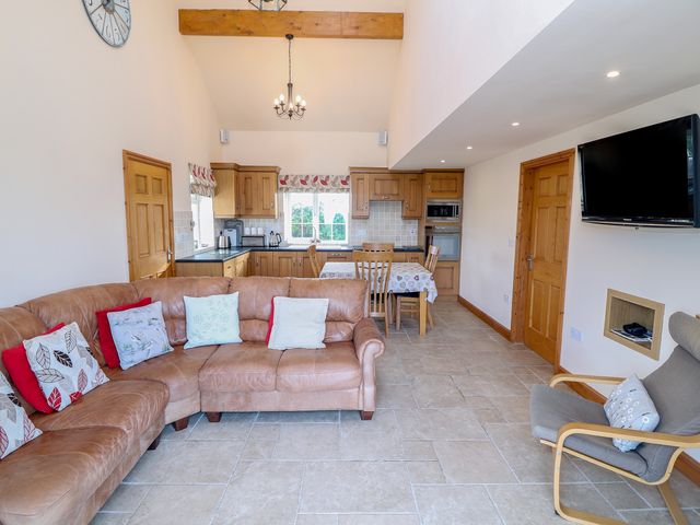 Bryn Eiddon - 1040129 - photo 4