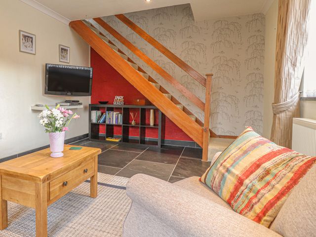 Y Bwthyn, Newport - 1040291 - photo 2