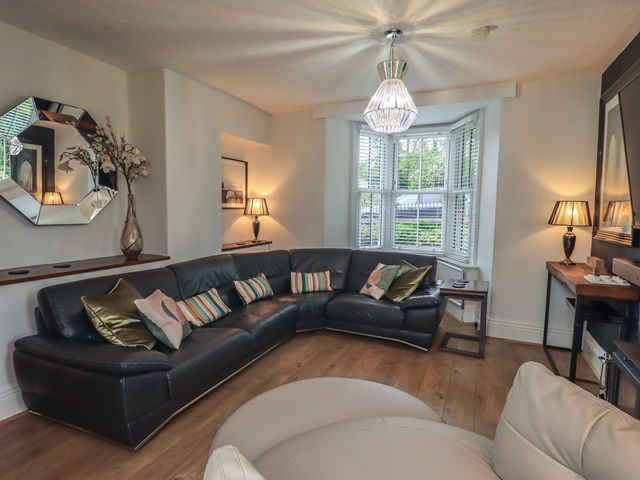 Newby Bridge House - 1041164 - photo 4