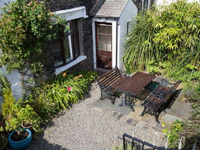 Honeysuckle Cottage - 1041753 - photo 2