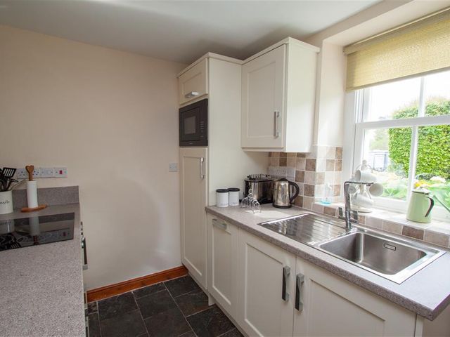 Swinside Cottage - 1042694 - photo 5