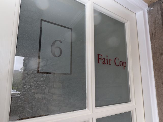 Fair Cop - 1042813 - photo 2