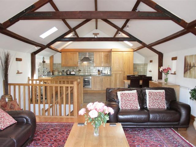 Mary Meadows Barn - 1042984 - photo 2