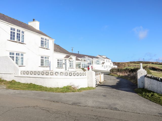 5 Porthdafarch South Cottages - 1042998 - photo 3