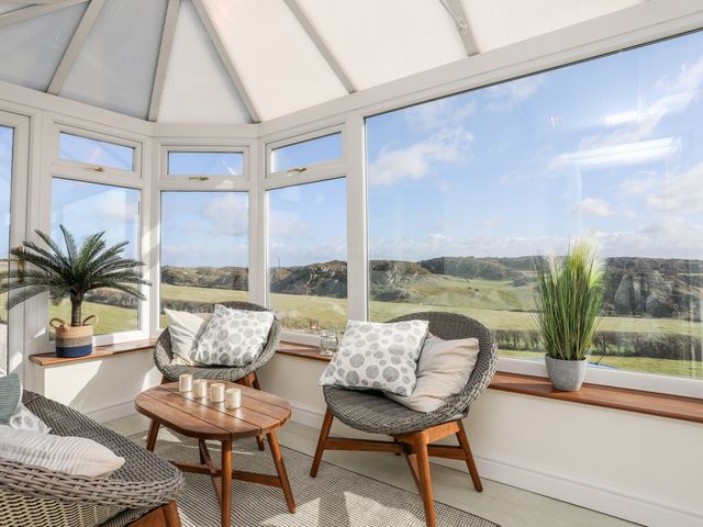 5 Porthdafarch South Cottages - 1042998 - photo 4