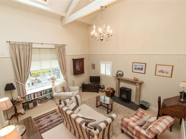 The Coach House - 1043015 - photo 4