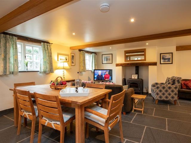 Forest Cottage - 1043112 - photo 3