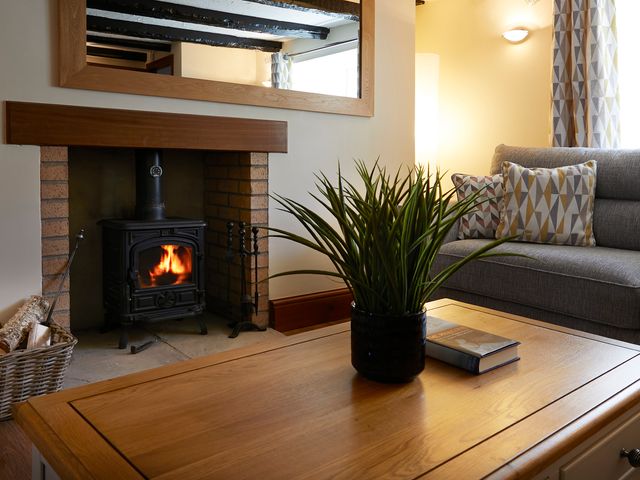 Courtyard Cottage - 1045780 - photo 3
