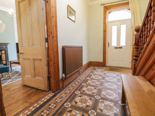 4 Tan Y Bryn Road - 1045988 - photo 4