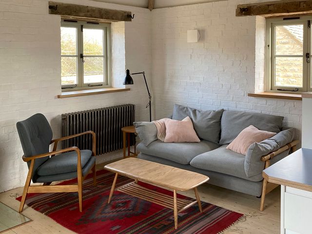 High Cogges Farm Holiday Cottages – The Granary - 1049150 - photo 3