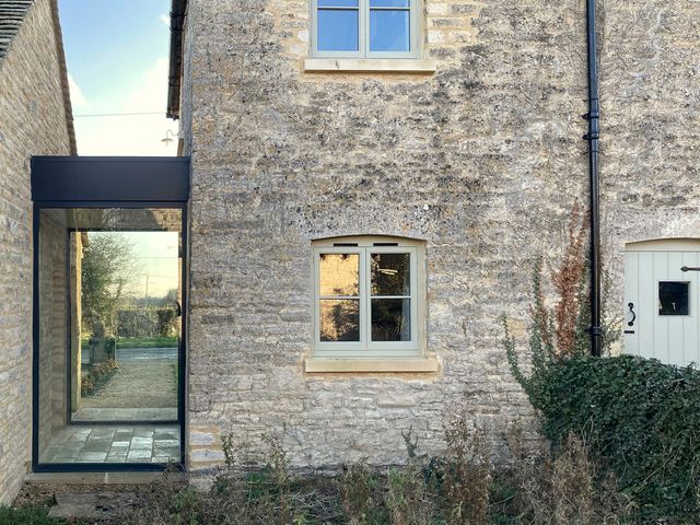 High Cogges Farm Holiday Cottages – The Granary - 1049150 - photo 2