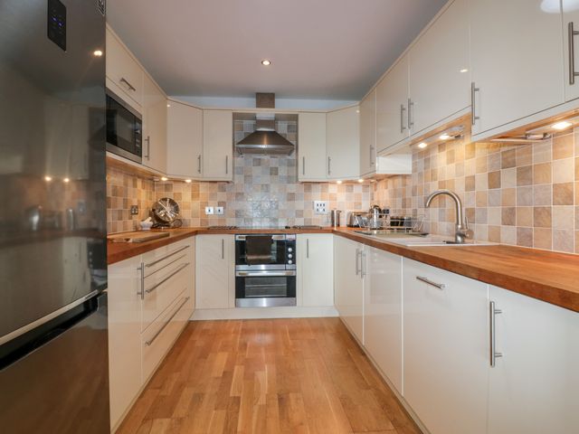 The Bolt Hole - 1051737 - photo 5