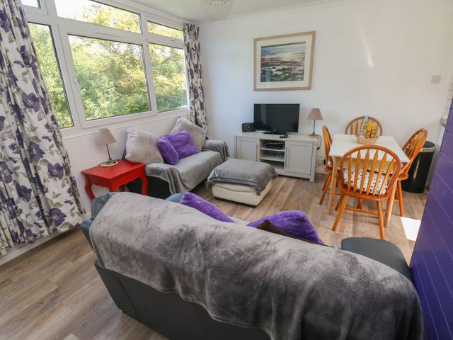 Y Twll Bollt (The Bolt Hole) - 1051896 - photo 2