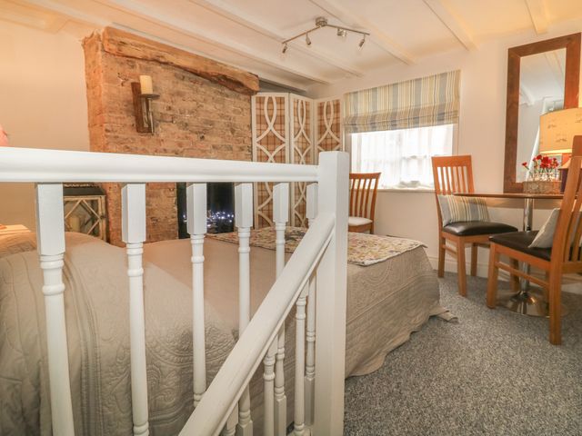 The Hideaway at No 8 - 1052947 - photo 5