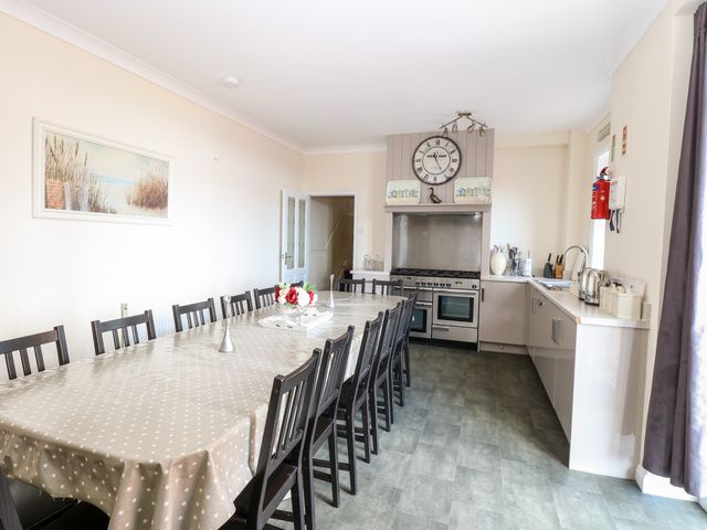 Elwin House - 1053563 - photo 2