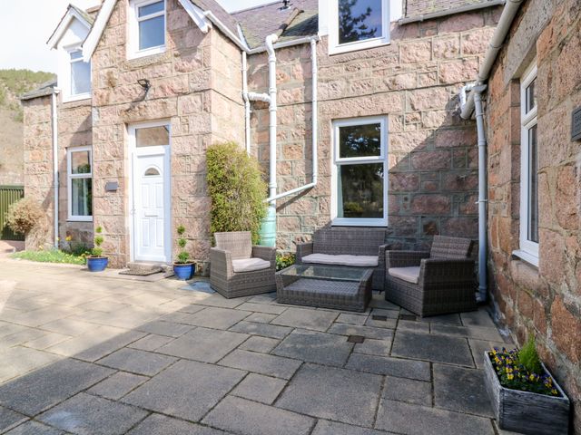 Gairnlea House - 1053964 - photo 2