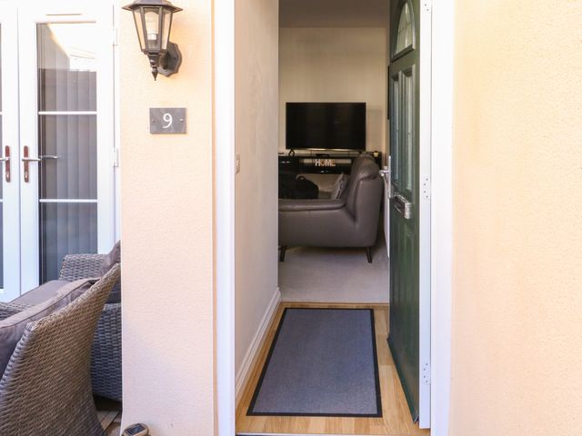 9 Seaford Sands - 1054241 - photo 2