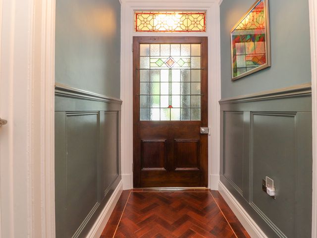 The Oakroyd - 1054274 - photo 2