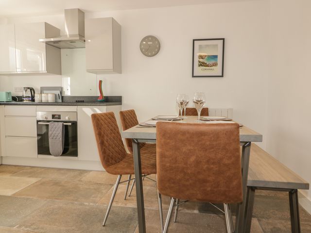 4 Trerammet Crescent - 1054473 - photo 3