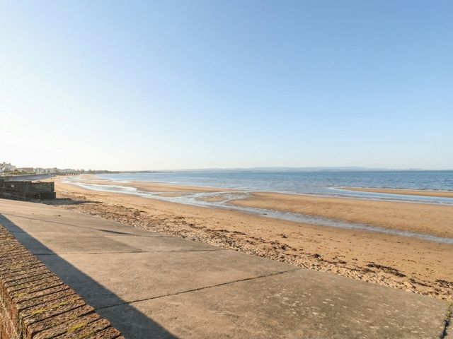 Breaking Waves - 1054631 - photo 4