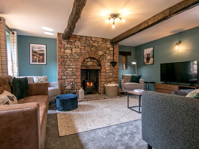 Waltons Close - 1054937 - photo 3
