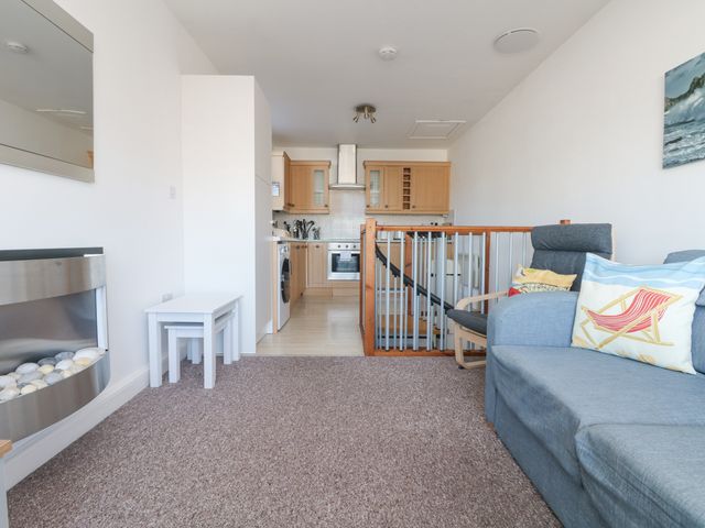 The Beach Hut - 1055165 - photo 5