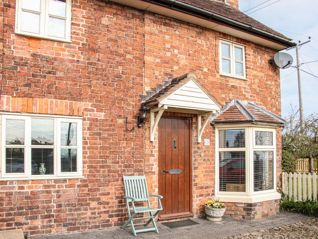 1 Royal Oak Cottages - 1056008 - photo 2